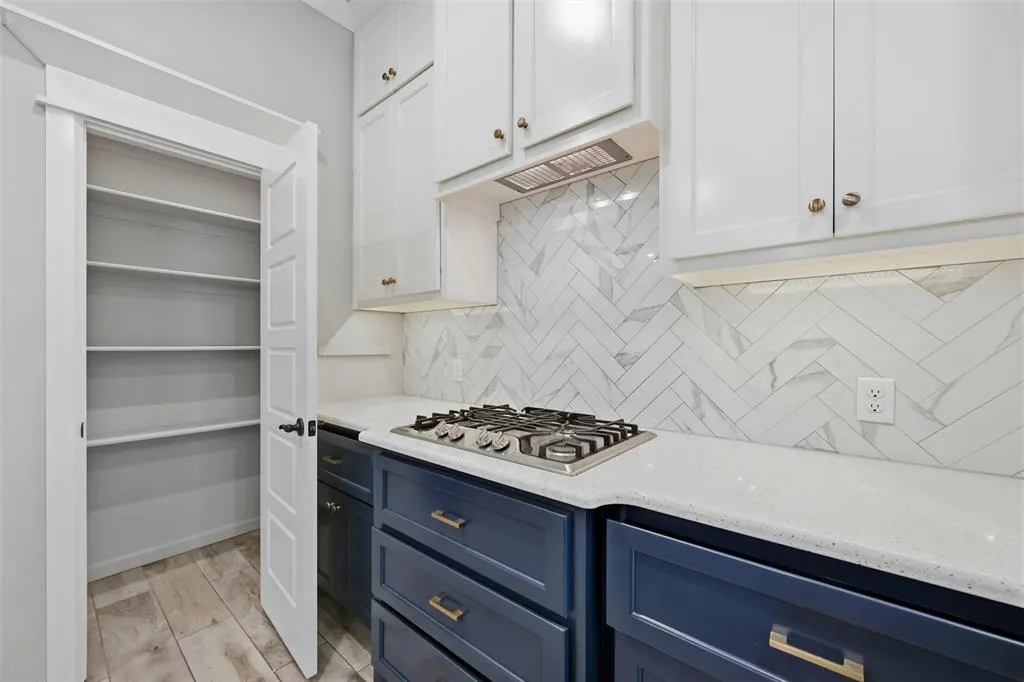 Photo 8 — 4320 Palmetto Trail, Oklahoma City, OK 73179