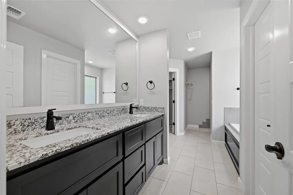 Photo 16 — 4320 Palmetto Trail, Oklahoma City, OK 73179