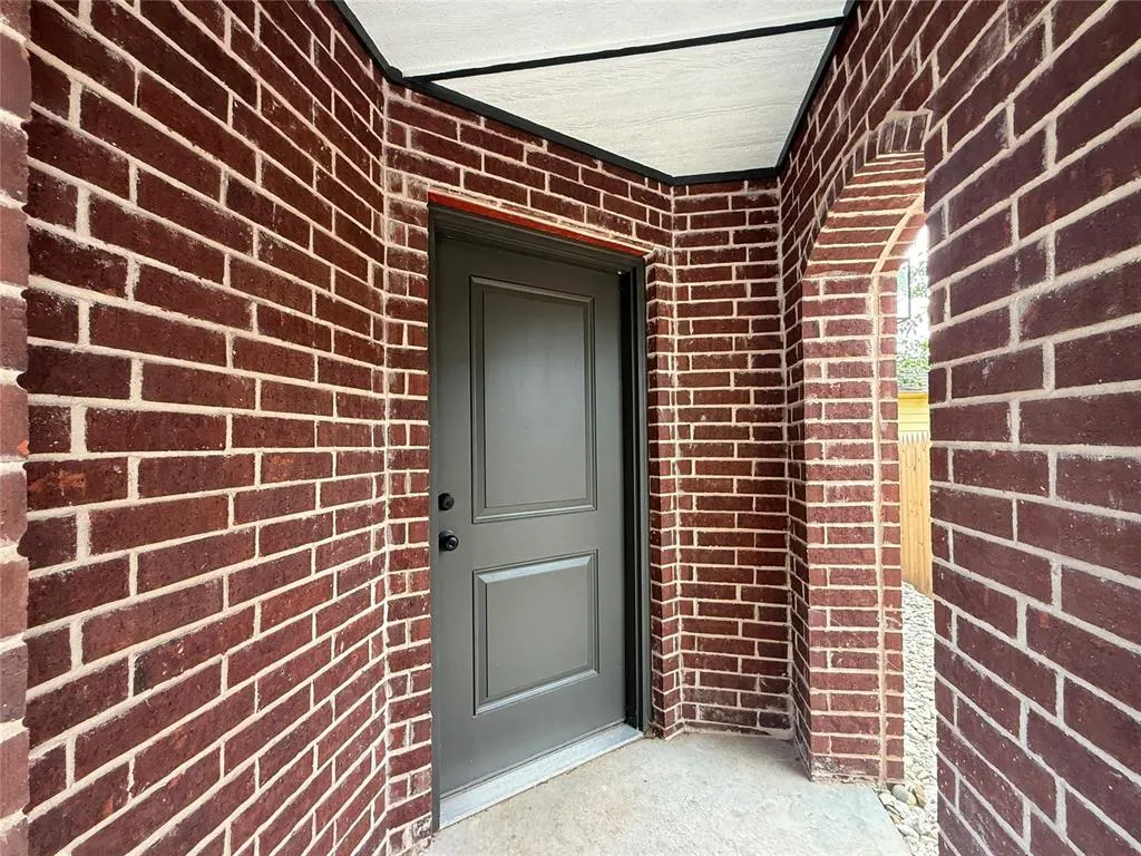 Photo 2 — 2346 NW 11th Street C, Oklahoma City, OK 73107