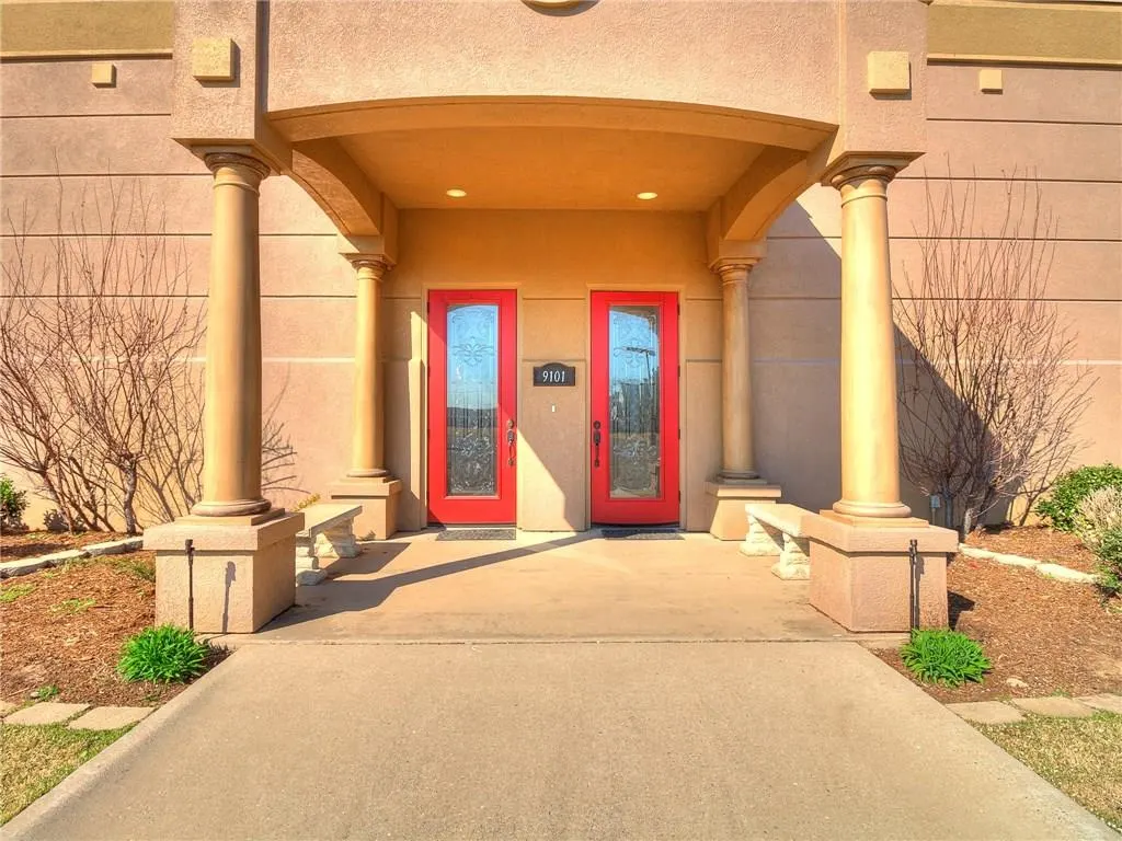 Photo 3 — 9101 S Robinson Avenue, Oklahoma City, OK 73139