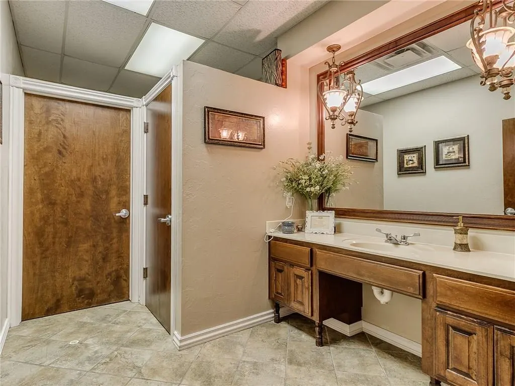 Photo 17 — 9101 S Robinson Avenue, Oklahoma City, OK 73139