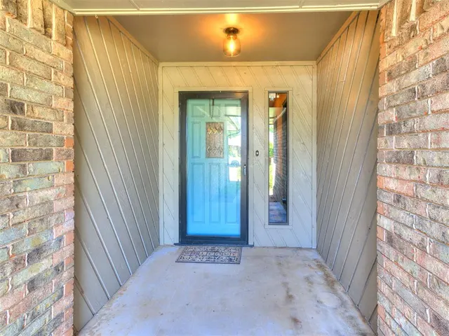 Photo 6 — 11616 Hackney Lane, Yukon, OK 73099