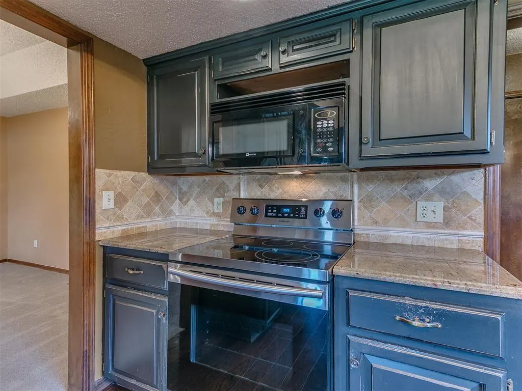 Photo 30 — 11616 Hackney Lane, Yukon, OK 73099