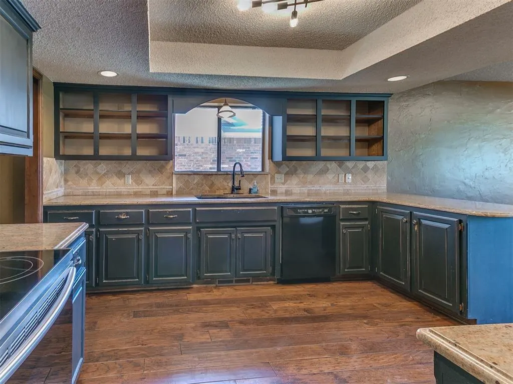Photo 33 — 11616 Hackney Lane, Yukon, OK 73099