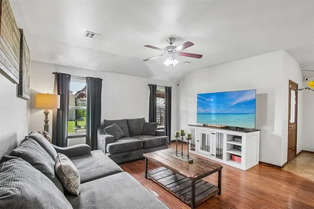 Photo 5 — 9613 Lauren Drive, Oklahoma City, OK 73160