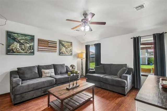 Photo 7 — 9613 Lauren Drive, Oklahoma City, OK 73160