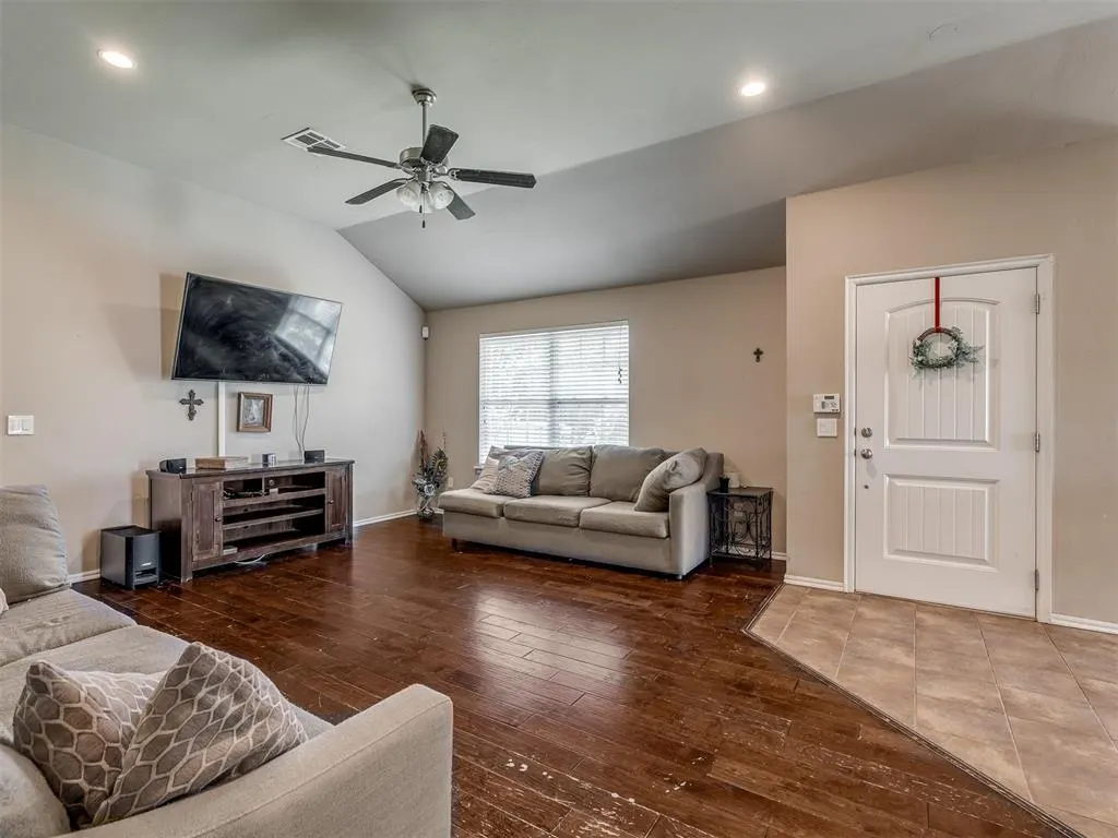 Photo 3 — 3628 Green Apple Place, Oklahoma City, OK 73160
