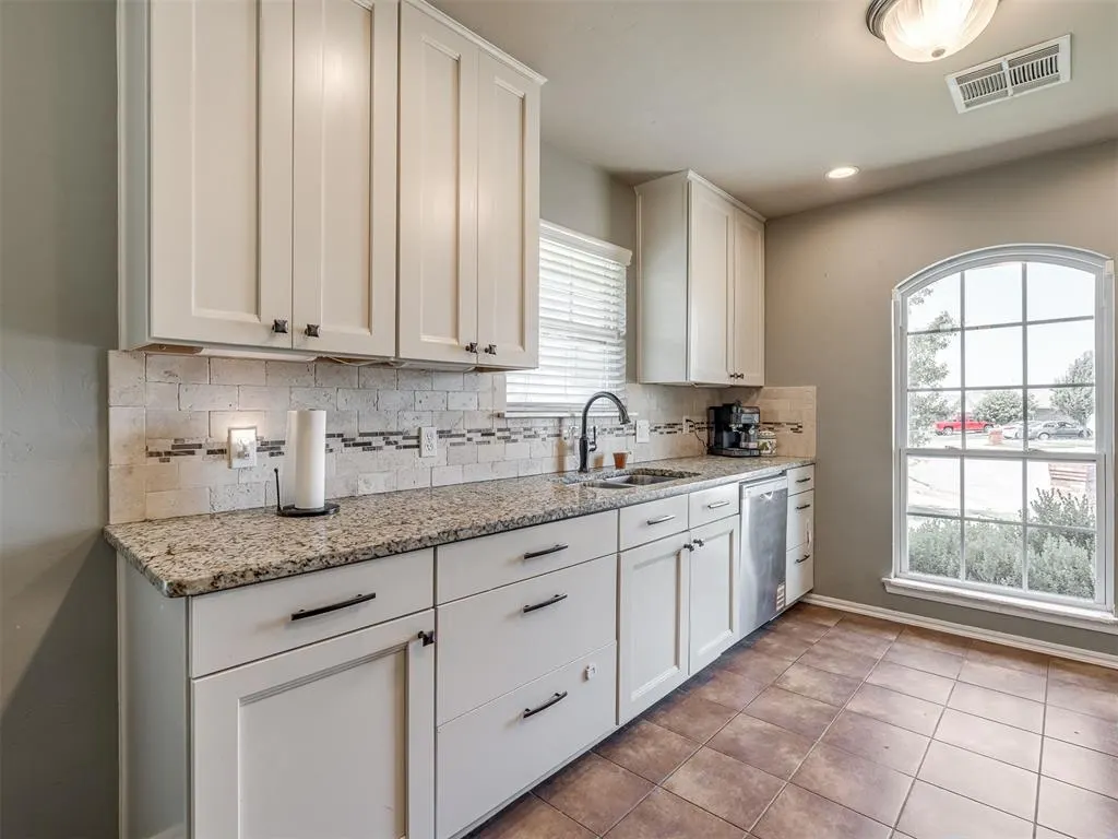 Photo 6 — 3628 Green Apple Place, Oklahoma City, OK 73160