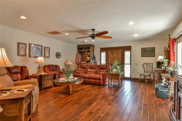 Photo 4 — 21372 Santa Fe Avenue, Purcell, OK 73080