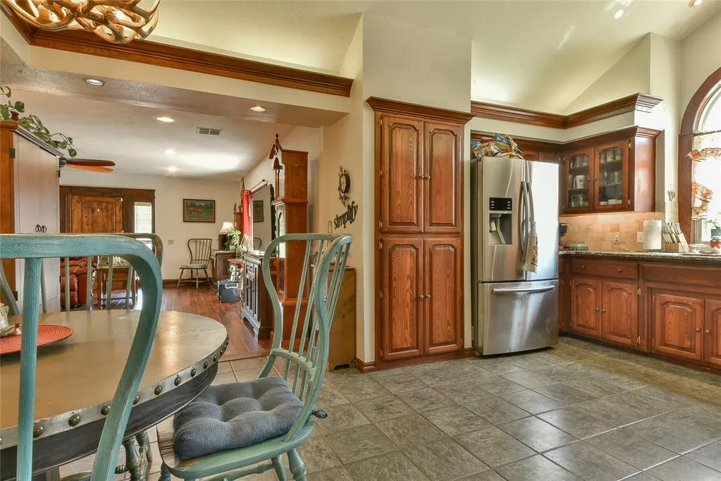 Photo 6 — 21372 Santa Fe Avenue, Purcell, OK 73080