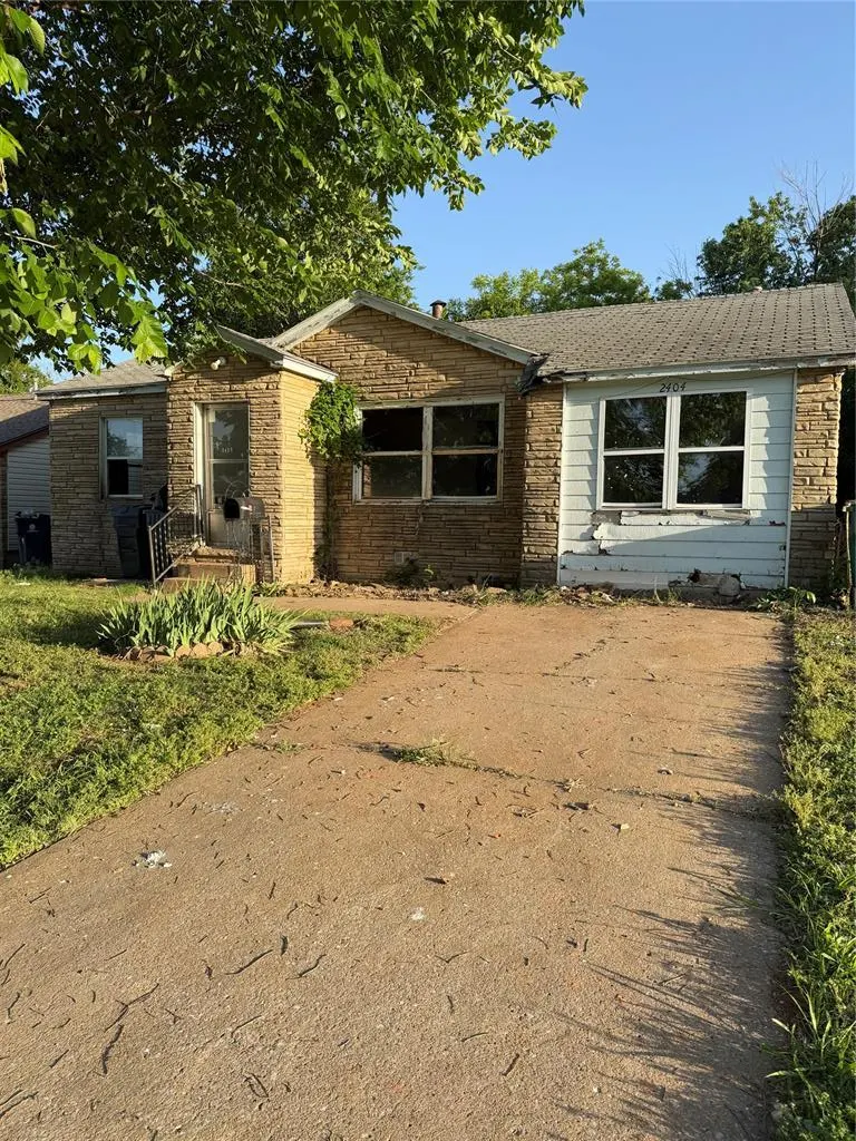 Front exterior — 2404 SW 51st Street, Oklahoma City, OK 73119