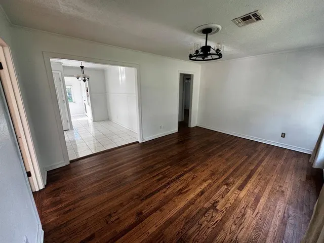 Photo 3 — 111 E Dale Street, Norman, OK 73069