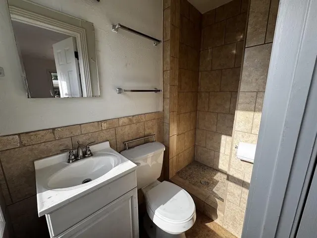 Photo 8 — 111 E Dale Street, Norman, OK 73069