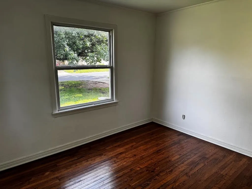 Photo 13 — 111 E Dale Street, Norman, OK 73069