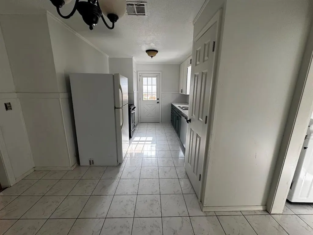 Photo 20 — 111 E Dale Street, Norman, OK 73069