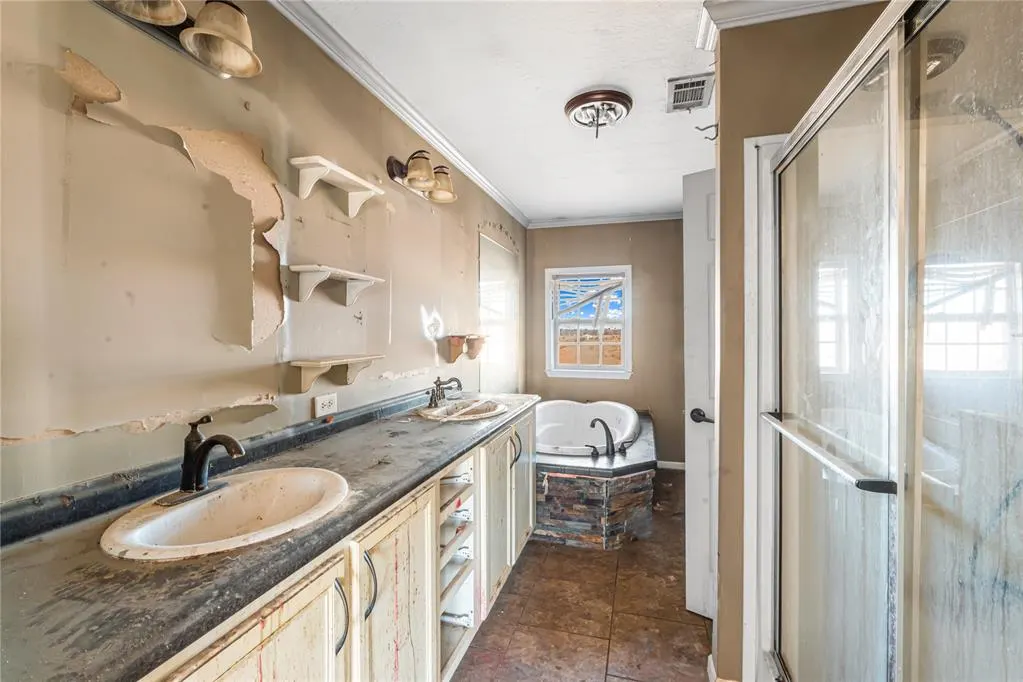Photo 15 — 18186 W Charter Oak Road, Cashion, OK 73016