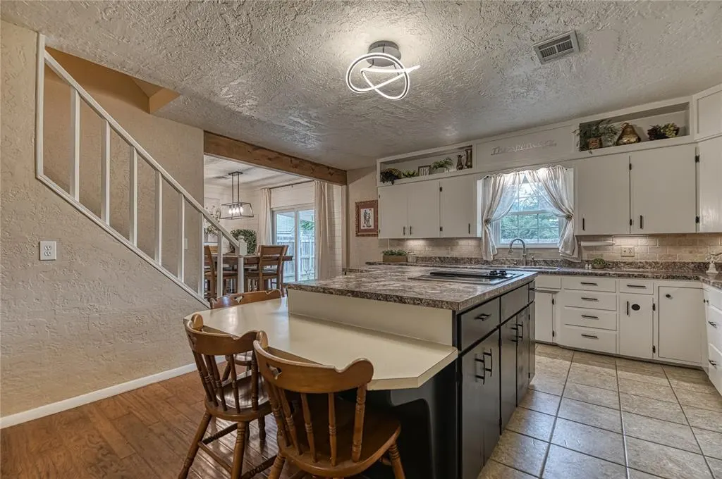 Photo 5 — 104 W UNION Avenue, Corn, OK 73024