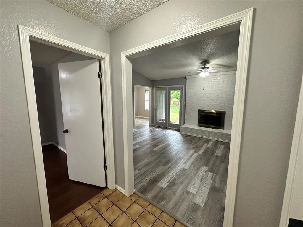 Photo 3 — 3628 Peregrine Drive, Norman, OK 73072