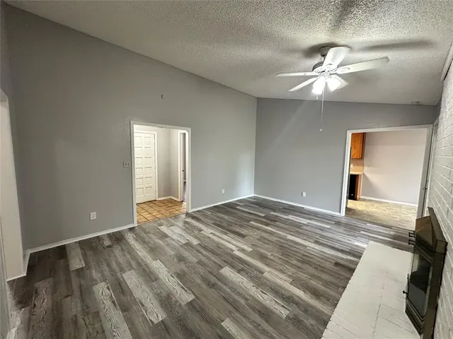 Photo 5 — 3628 Peregrine Drive, Norman, OK 73072