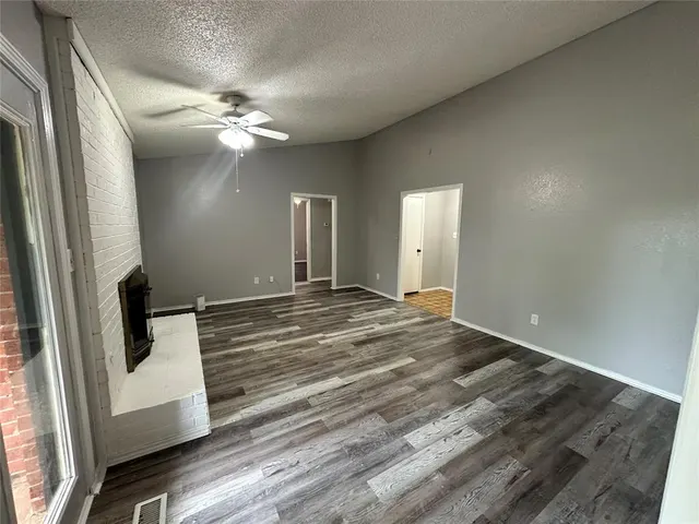 Photo 6 — 3628 Peregrine Drive, Norman, OK 73072