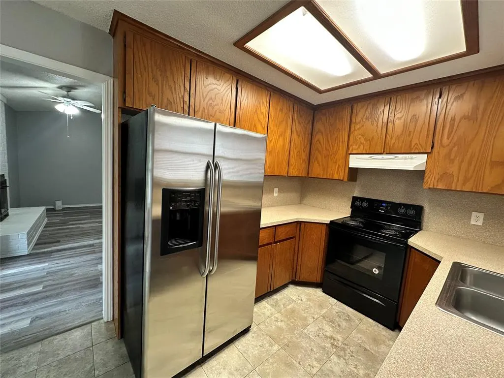 Photo 10 — 3628 Peregrine Drive, Norman, OK 73072