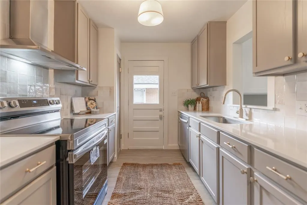 Photo 9 — 3337 NW 29th Street, Oklahoma City, OK 73107