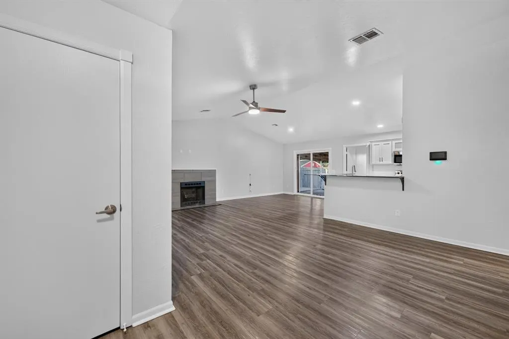Photo 3 — 4612 Midway Drive, Norman, OK 73072