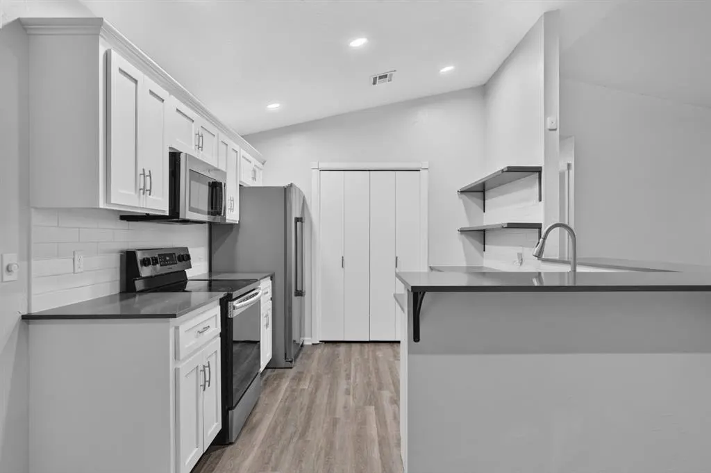 Photo 11 — 4612 Midway Drive, Norman, OK 73072