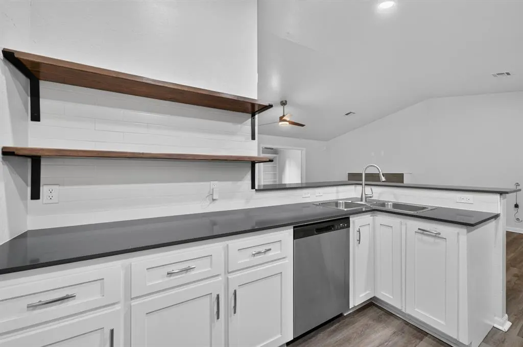 Photo 13 — 4612 Midway Drive, Norman, OK 73072