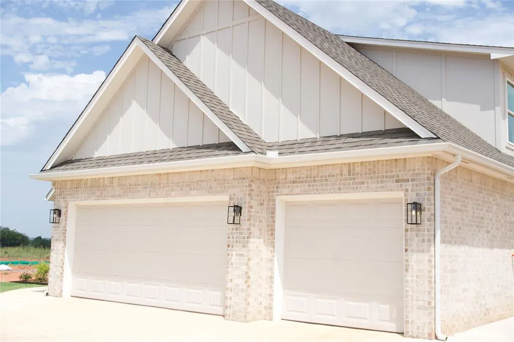 Photo 3 — 9325 SW 37th Street, Oklahoma City, OK 73179