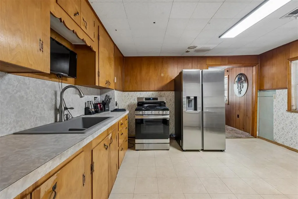 Photo 10 — 10220 Bellview Drive, Midwest City, OK 73130