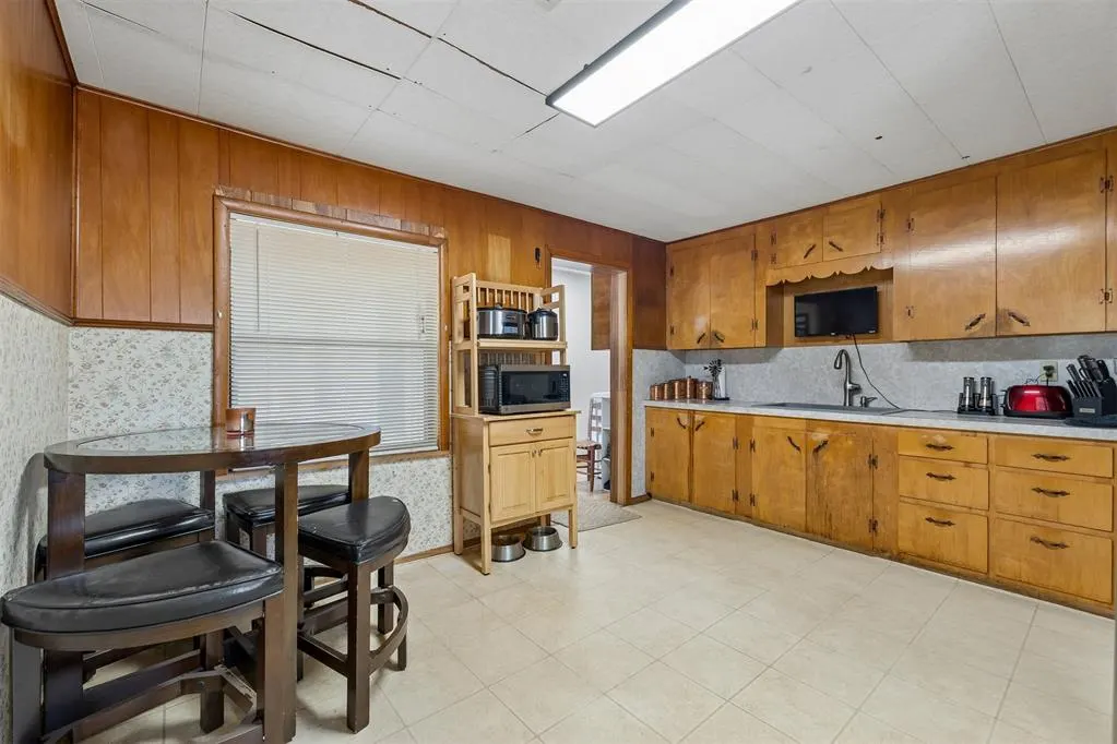 Photo 11 — 10220 Bellview Drive, Midwest City, OK 73130