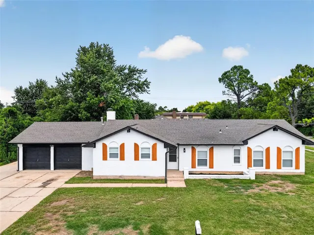 Front exterior — 1101 SW 98th Street, Oklahoma City, OK 73139