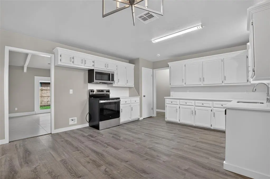 Photo 8 — 1101 SW 98th Street, Oklahoma City, OK 73139