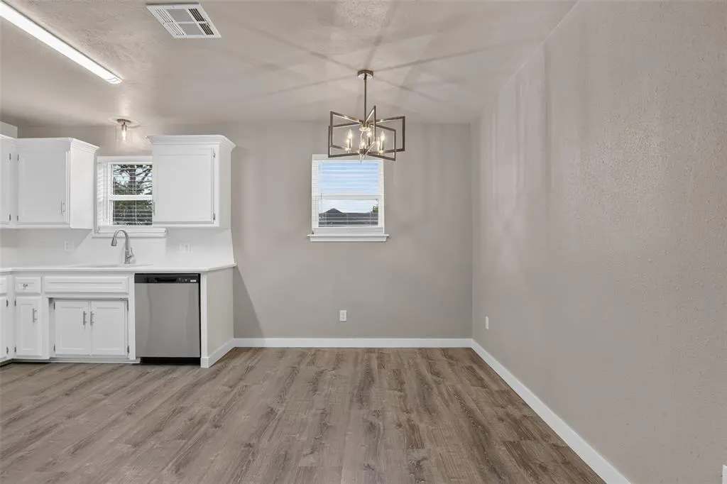Photo 9 — 1101 SW 98th Street, Oklahoma City, OK 73139