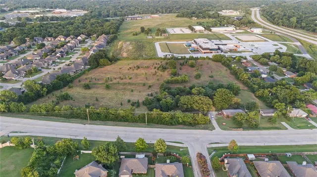 Photo 6 — 1700 Kerr Lab Road, Ada, OK 74820