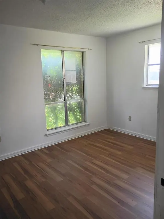 Photo 14 — 8713 Hillcrest Drive, Oklahoma City, OK 73159