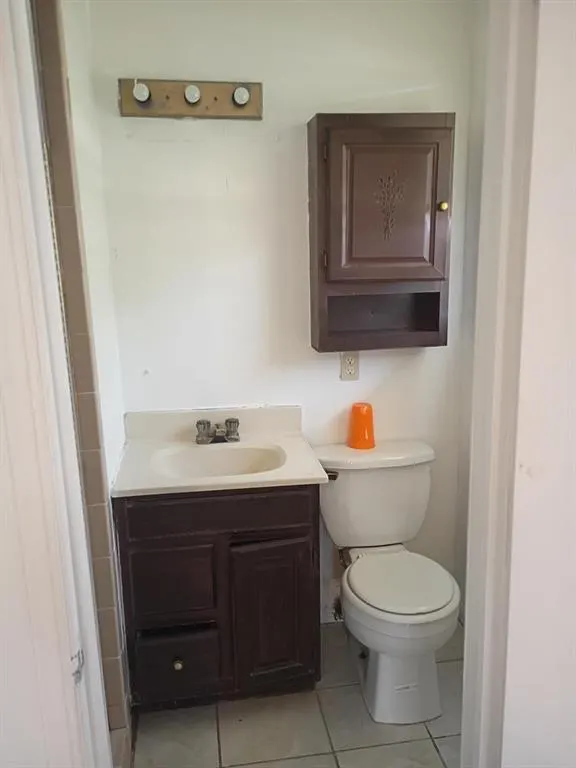 Photo 16 — 8713 Hillcrest Drive, Oklahoma City, OK 73159