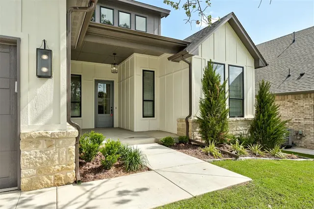 Photo 3 — 3349 Bourgogne Street, Edmond, OK 73034