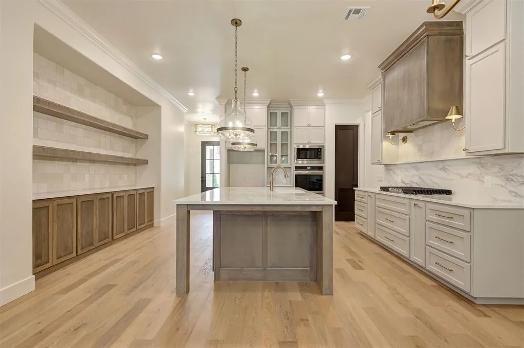 Photo 15 — 3425 Sardinia Way, Edmond, OK 73034