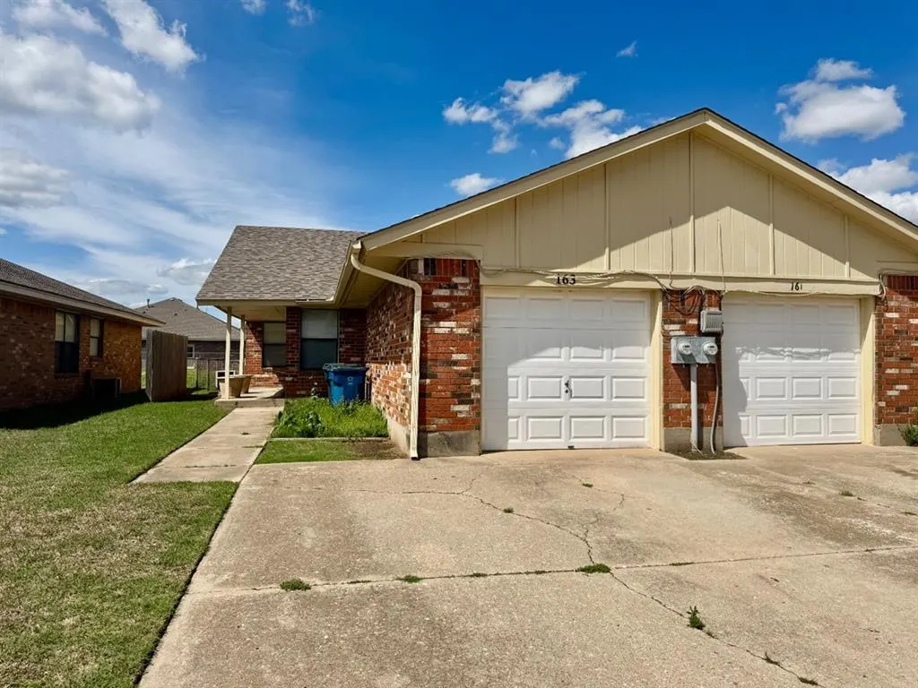 Front exterior — 163 Barrett Place, Edmond, OK 73003