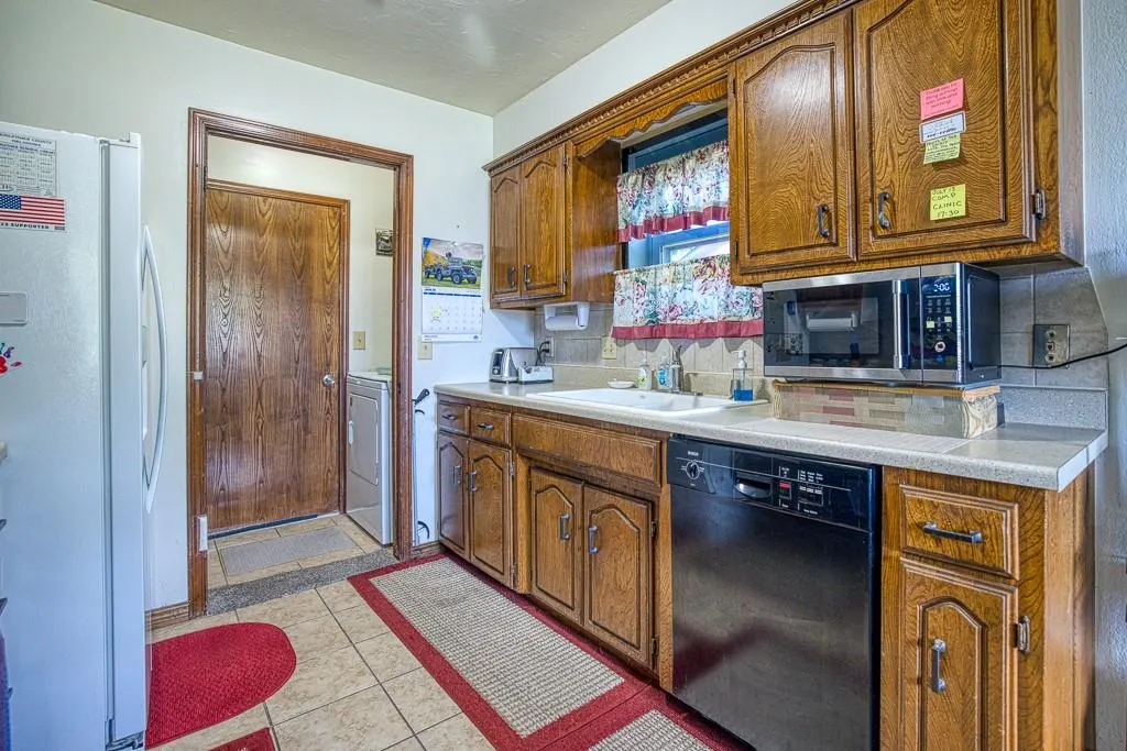 Photo 5 — 1513 S 13th Street, Kingfisher, OK 73750