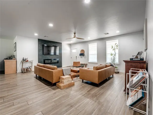 Photo 6 — 915 N Douglas Boulevard, Guthrie, OK 73044