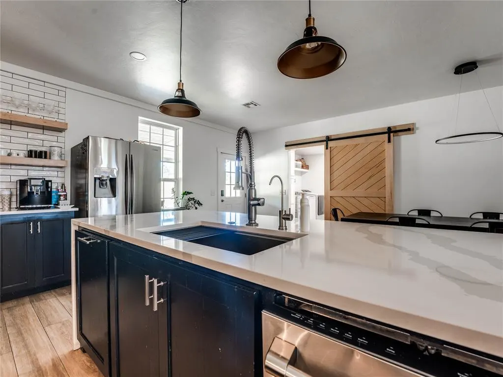 Photo 12 — 915 N Douglas Boulevard, Guthrie, OK 73044