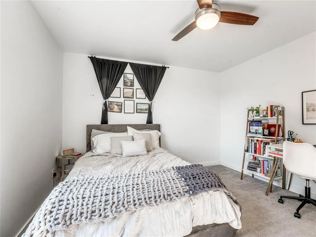 Photo 28 — 915 N Douglas Boulevard, Guthrie, OK 73044