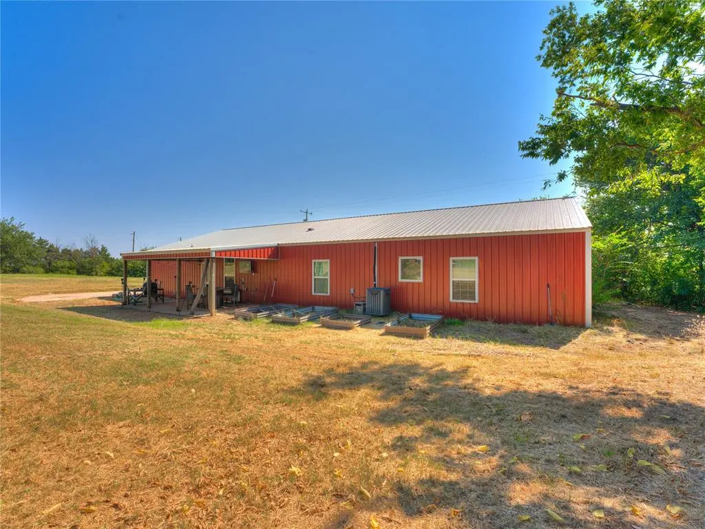 Photo 38 — 915 N Douglas Boulevard, Guthrie, OK 73044