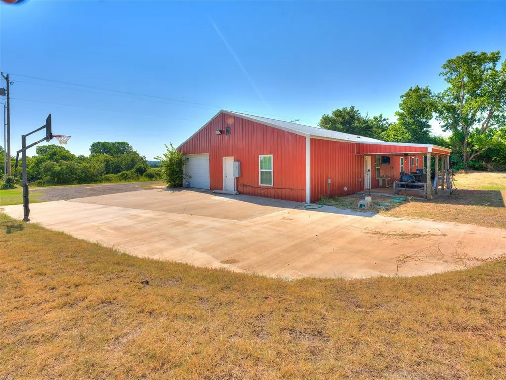 Photo 40 — 915 N Douglas Boulevard, Guthrie, OK 73044