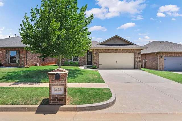 Front exterior — 3436 NW 164th Terrace, Edmond, OK 73013