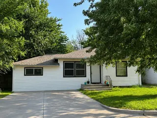 Sold home at 1124 W Wood Street
