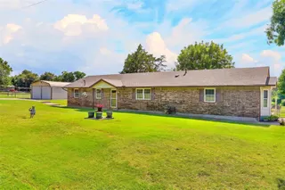 Sold home at 1901 Ives Way